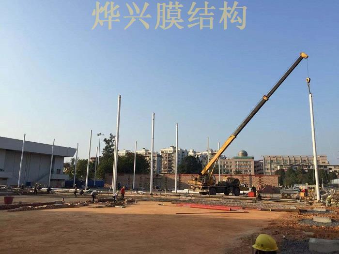 热烈祝贺918博天堂-广西大学网球场钢膜结构开工